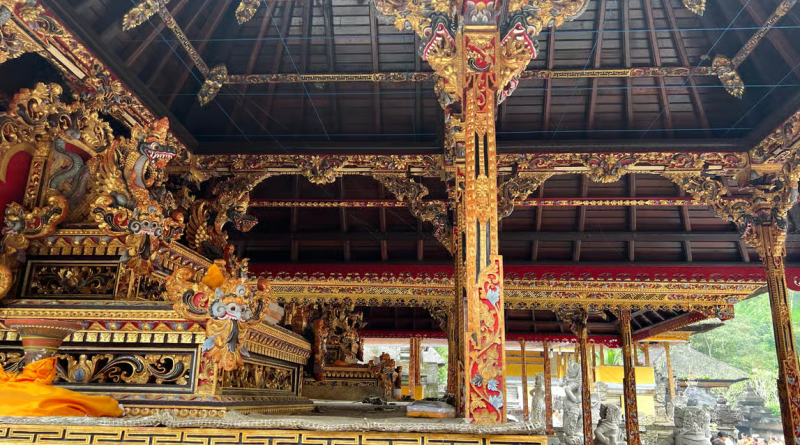 Tirta Empul: Temple Tour with Optional Spiritual Cleansing | ®ExcursionMania