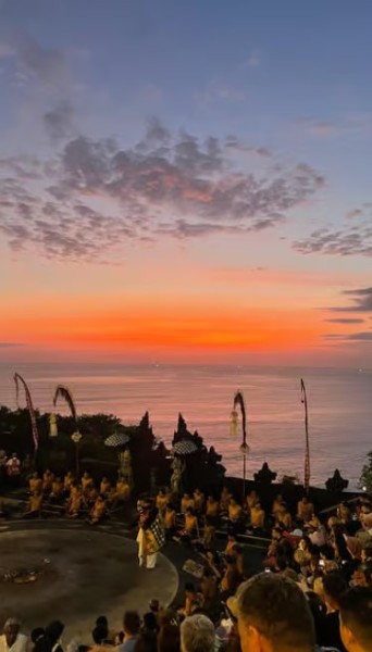 Bali: Uluwatu Temple Tour with Optional Kecak Dance Ticket | ®ExcursionMania