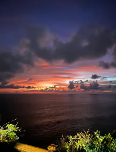 Bali: Uluwatu Temple Tour with Optional Kecak Dance Ticket | ®ExcursionMania