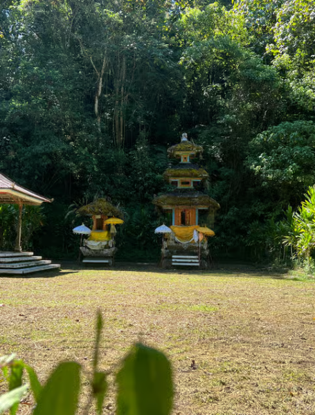 Bali: Munduk Waterfalls Trek Twin Lakes and Temple Tour | ®ExcursionMania