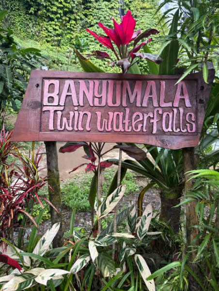 Bali: Munduk Waterfalls Trek Twin Lakes and Temple Tour | ®ExcursionMania