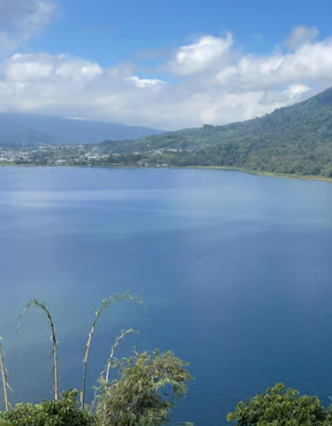 Northern Charm: Lake Bratan Handara Gate Waterfall  Swing | ®ExcursionMania
