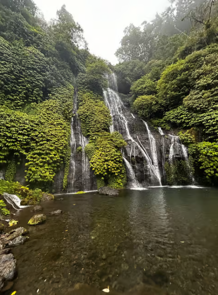 Northern Charm: Lake Bratan Handara Gate Waterfall  Swing | ®ExcursionMania