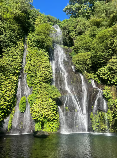 Northern Charm: Lake Bratan Handara Gate Waterfall  Swing | ®ExcursionMania