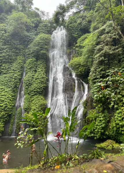Northern Charm: Lake Bratan Handara Gate Waterfall  Swing | ®ExcursionMania