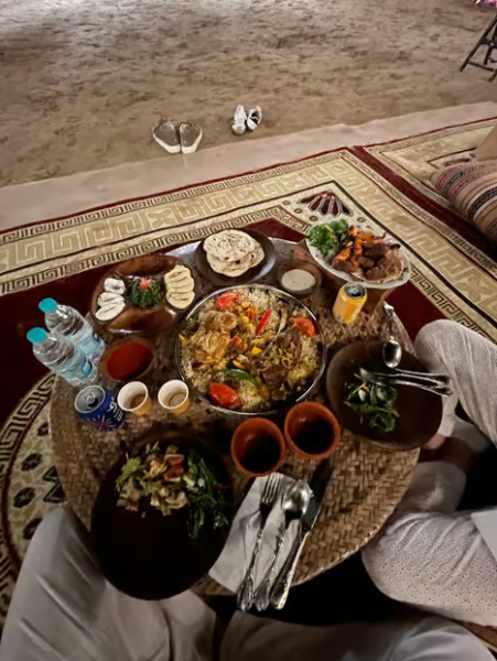 Dubai: Al Marmoom Oasis Camp Experience with Bedouin Dinner | ®ExcursionMania