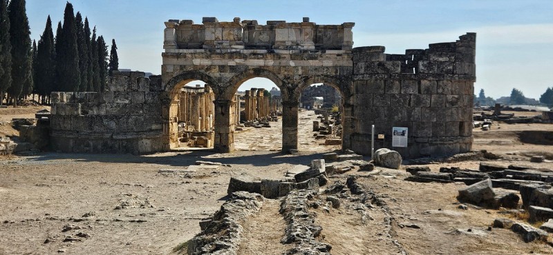 Marmaris Pamukkale Tour:  Hot Springs, Travertines & Ancient City | ®ExcursionMania