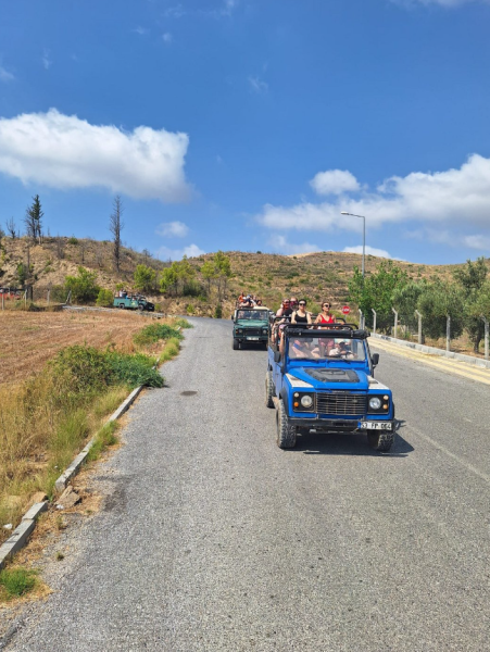 Side Jeep Safari w/Green Canyon Boat Trip & Lunch | ®ExcursionMania