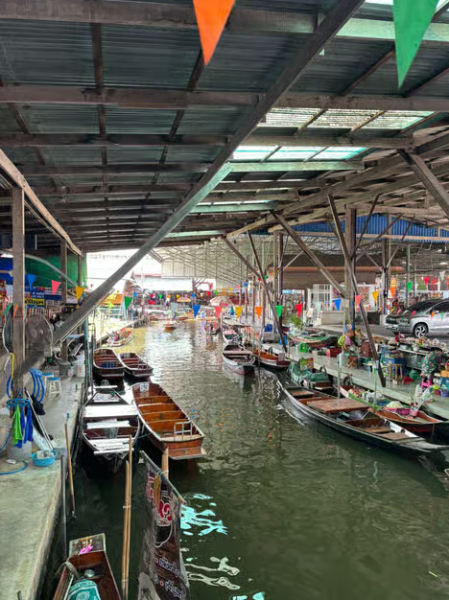 Bangkok: Train Market & Floating Market with Boat Ride | ®ExcursionMania