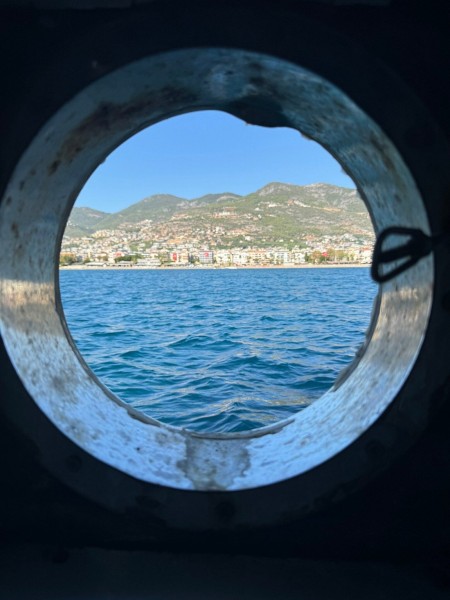 Alanya: Boat Tour with Unlimited Soft Drinks Lunch & Hotel Pickup | ®ExcursionMania