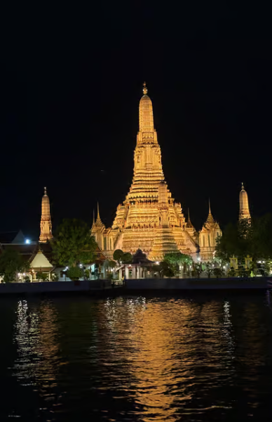 Bangkok: Luxury White Dinner Cruise Free Flow Beer and Wine | ®ExcursionMania