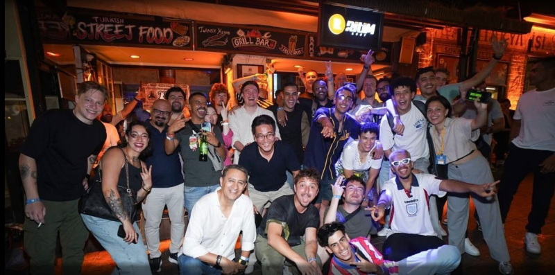 Istanbul: Party Pub Crawl with Party Bus | ®ExcursionMania