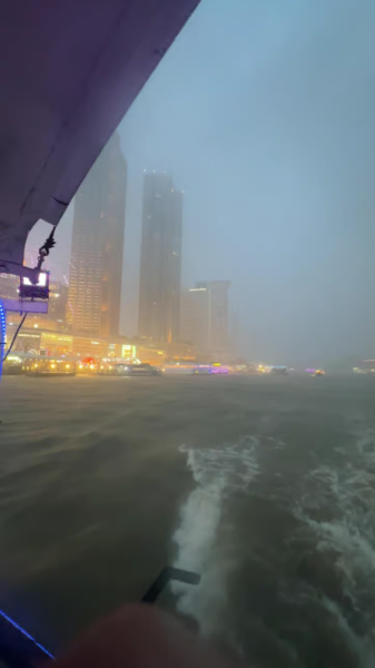 Bangkok: Yodsiam Sightseeing Cruise Snacks & Unlimited Beer | ®ExcursionMania