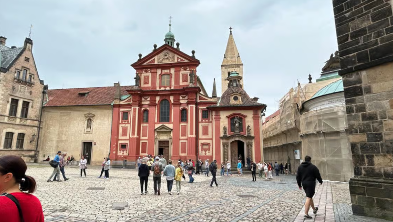 Prague: Skip-the-line Castle Ticket and Optional Audio Guide | ®ExcursionMania