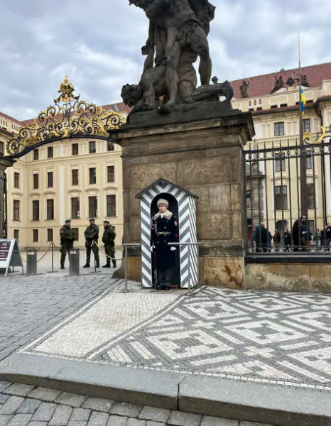 Prague: Skip-the-line Castle Ticket and Optional Audio Guide | ®ExcursionMania
