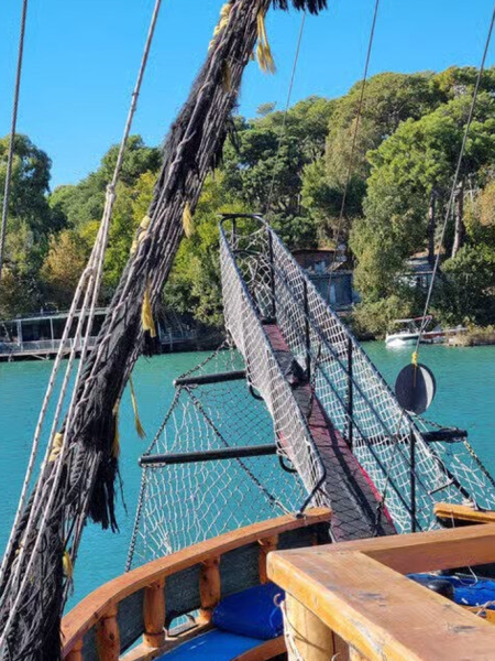 Side: Dolphin Island Boat Trip with Lunch & Unlimited Drinks | ®ExcursionMania