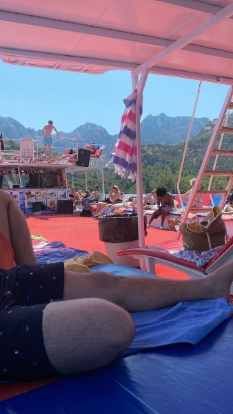 Marmaris: Boat Trip with Unlimited Drinks and BBQ Lunch | ®ExcursionMania