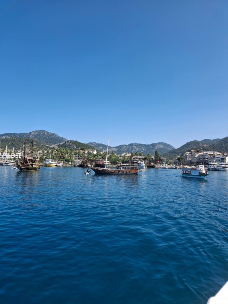 Marmaris: Marmaris: Boat Trip with Unlimited Drinks and BBQ Lunch | ®ExcursionMania