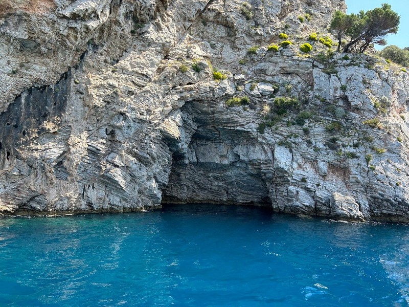Marmaris: Boat Trip with Unlimited Drinks and BBQ Lunch | ®ExcursionMania