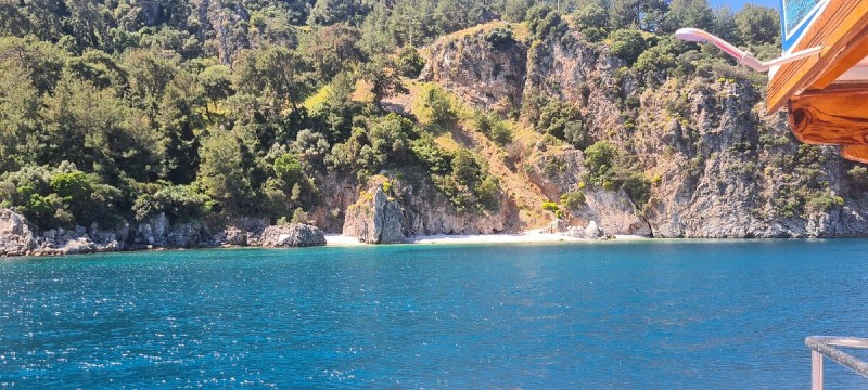 Marmaris: Boat Trip with Unlimited Drinks and BBQ Lunch | ®ExcursionMania