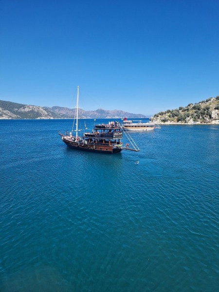 Marmaris: Boat Trip with Unlimited Drinks and BBQ Lunch | ®ExcursionMania