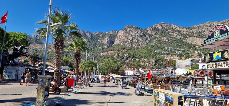 Marmaris: Boat Trip with Unlimited Drinks and BBQ Lunch | ®ExcursionMania