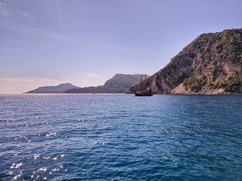 Marmaris: Boat Trip with Unlimited Drinks and BBQ Lunch | ®ExcursionMania