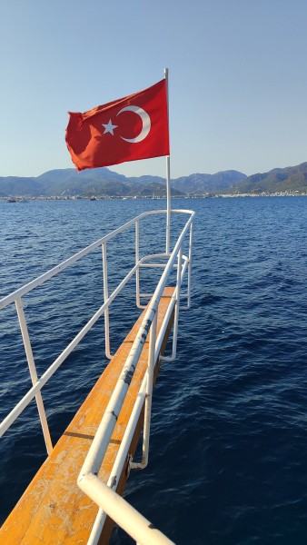 Marmaris: Boat Trip with Unlimited Drinks and BBQ Lunch | ®ExcursionMania