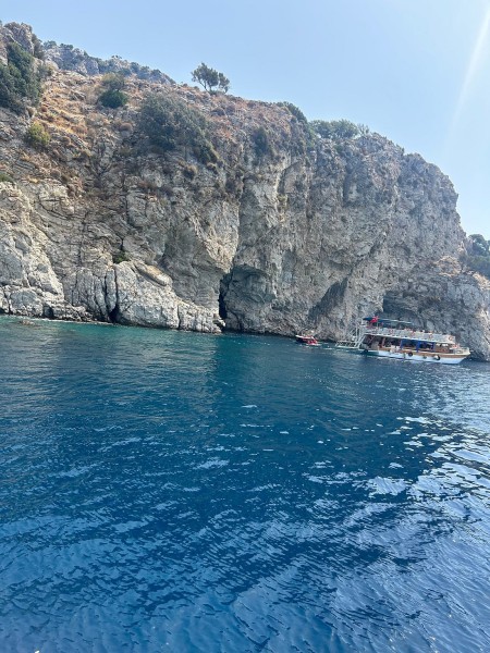 Marmaris: Boat Trip with Unlimited Drinks and BBQ Lunch | ®ExcursionMania
