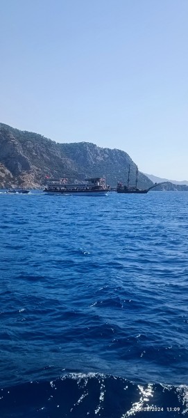 Marmaris: Boat Trip with Unlimited Drinks and BBQ Lunch | ®ExcursionMania