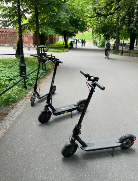 Krakow: Guided E-Scooter City Tour with Food Tastings | ®ExcursionMania