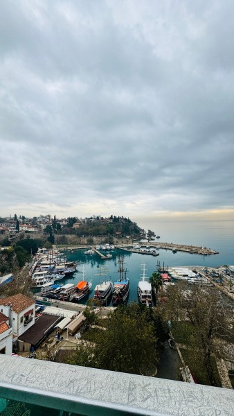 Antalya: Guided Old Town Tour with Boat Trip, Cable Car and Lunch | ®ExcursionMania