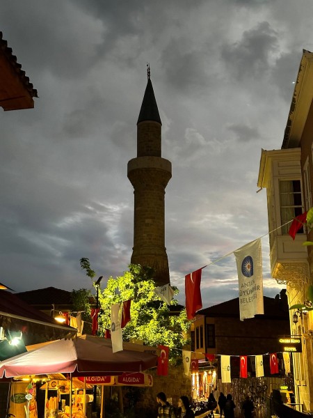 Antalya: Guided Old Town Tour with Boat Trip, Cable Car and Lunch | ®ExcursionMania