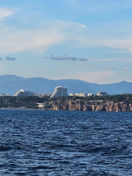 Antalya: Guided Old Town Tour with Boat Trip, Cable Car and Lunch | ®ExcursionMania