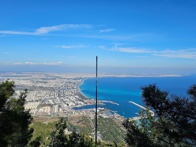 Antalya: Guided Old Town Tour with Boat Trip, Cable Car and Lunch | ®ExcursionMania