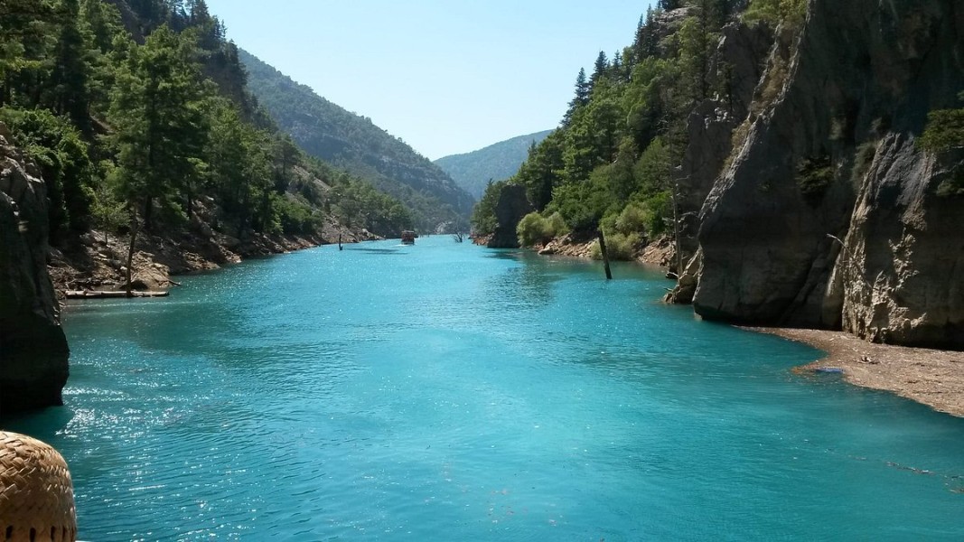 Antalya: Guided Old Town Tour with Boat Trip, Cable Car and Lunch | ®ExcursionMania