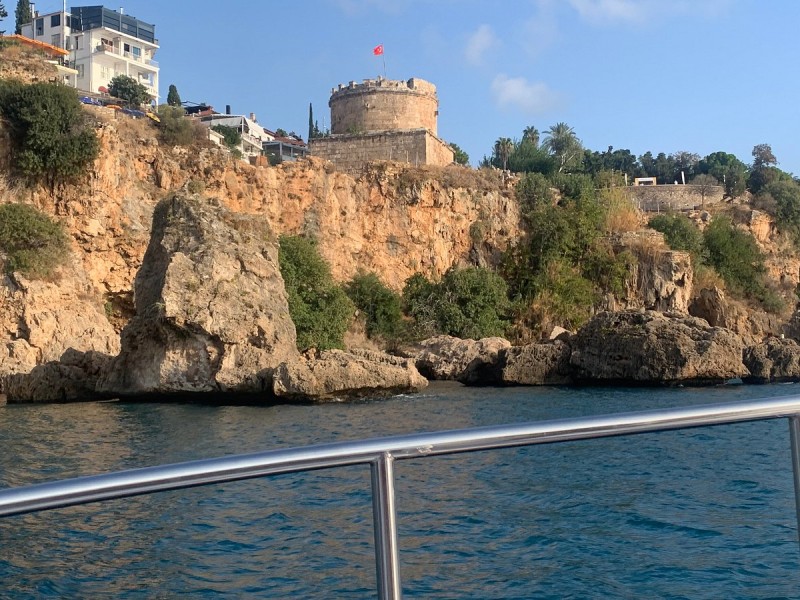 Antalya: Guided Old Town Tour with Boat Trip, Cable Car and Lunch | ®ExcursionMania