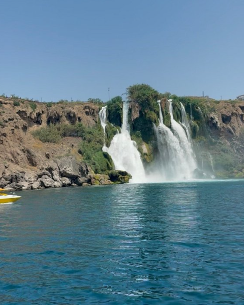 Antalya: Relax Boat Trip with Lunch to the Duden Waterfall | ®ExcursionMania