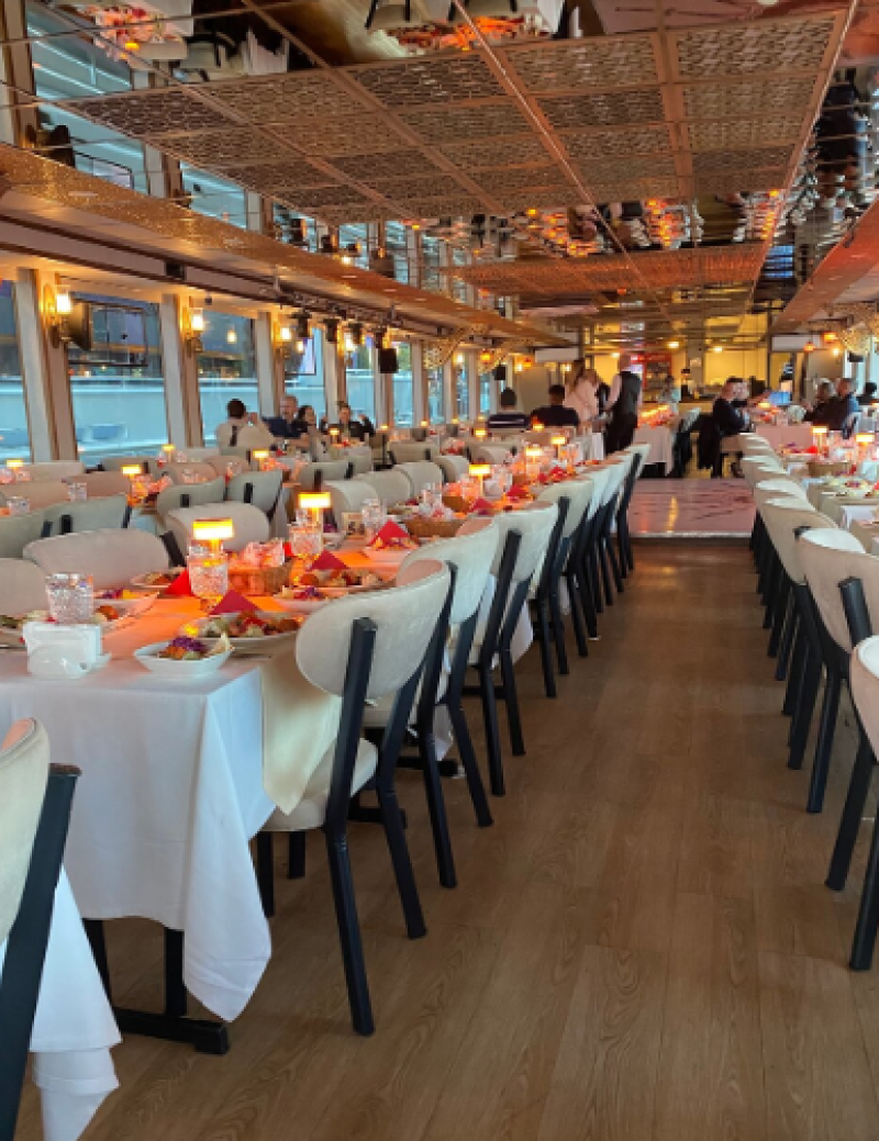 Istanbul: Turkish Night on the Bosphorus Dinner Cruise | ®ExcursionMania