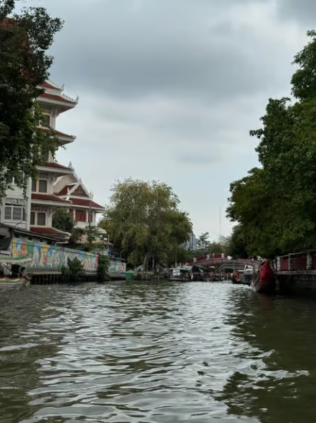 Bangkok: Private Long tail boat Canal tour | ®ExcursionMania