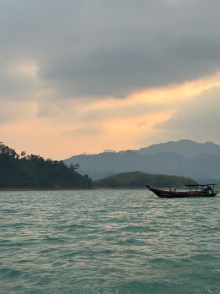 From Surat Thani : Khao Sok Private Boat Tour | ®ExcursionMania