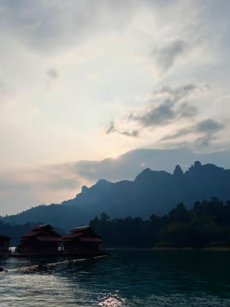From Surat Thani : Khao Sok Private Boat Tour | ®ExcursionMania