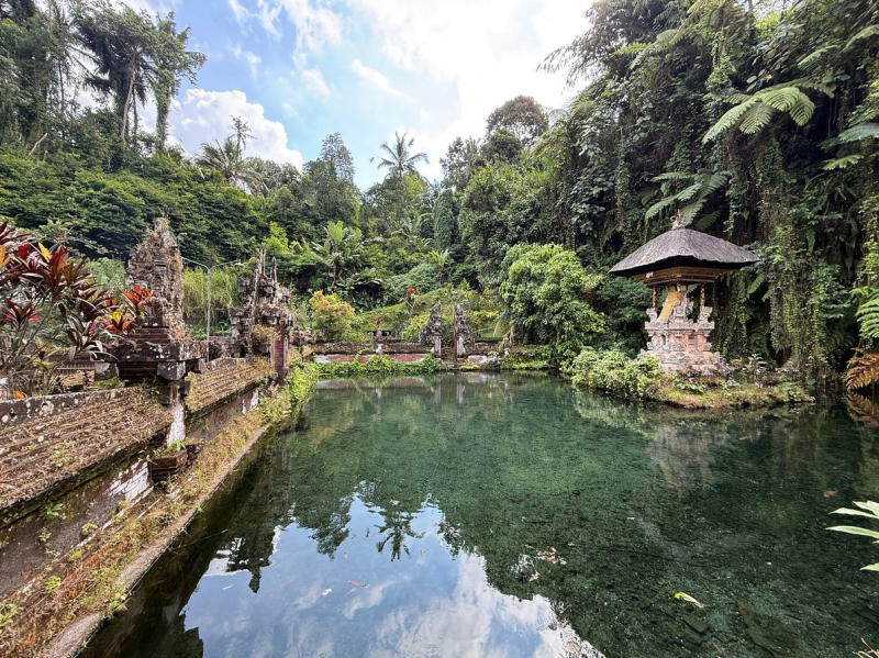 Full-Day Mount Batur Volcano Sunrise Trek with Natural Hot Springs | ®ExcursionMania