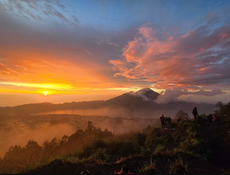 Full-Day Mount Batur Volcano Sunrise Trek with Natural Hot Springs | ®ExcursionMania