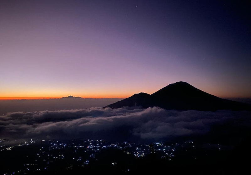 Full-Day Mount Batur Volcano Sunrise Trek with Natural Hot Springs | ®ExcursionMania