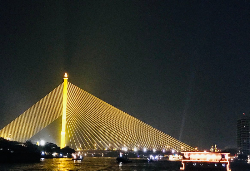 Grand Pearl Dinner Cruise Experience at Bangkok with Pickup | ®ExcursionMania
