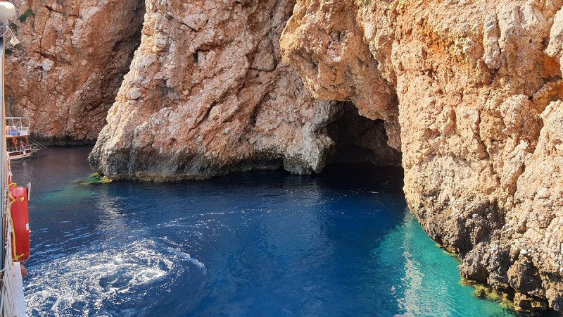 From Antalya: Turkey's Maldives Suluada Boat Trip w/ Lunch | ®ExcursionMania