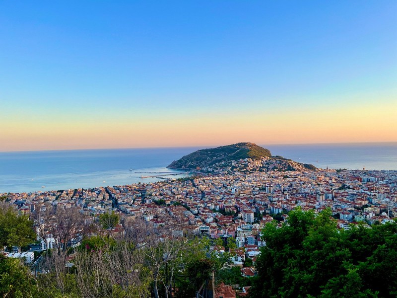 Alanya: Alanya City Tour: Explore Damlataş Cave, Cleopatra and Alanya Castle | ®ExcursionMania
