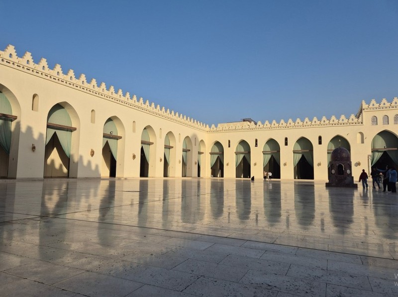 Cairo in a Day: Pyramids, Museum, Bazaar & Nile Dinner Cruise | ®ExcursionMania