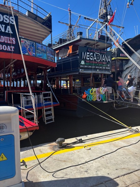 Marmaris Mega Diana Boat Trip /Ultra All Inclusive | ®ExcursionMania